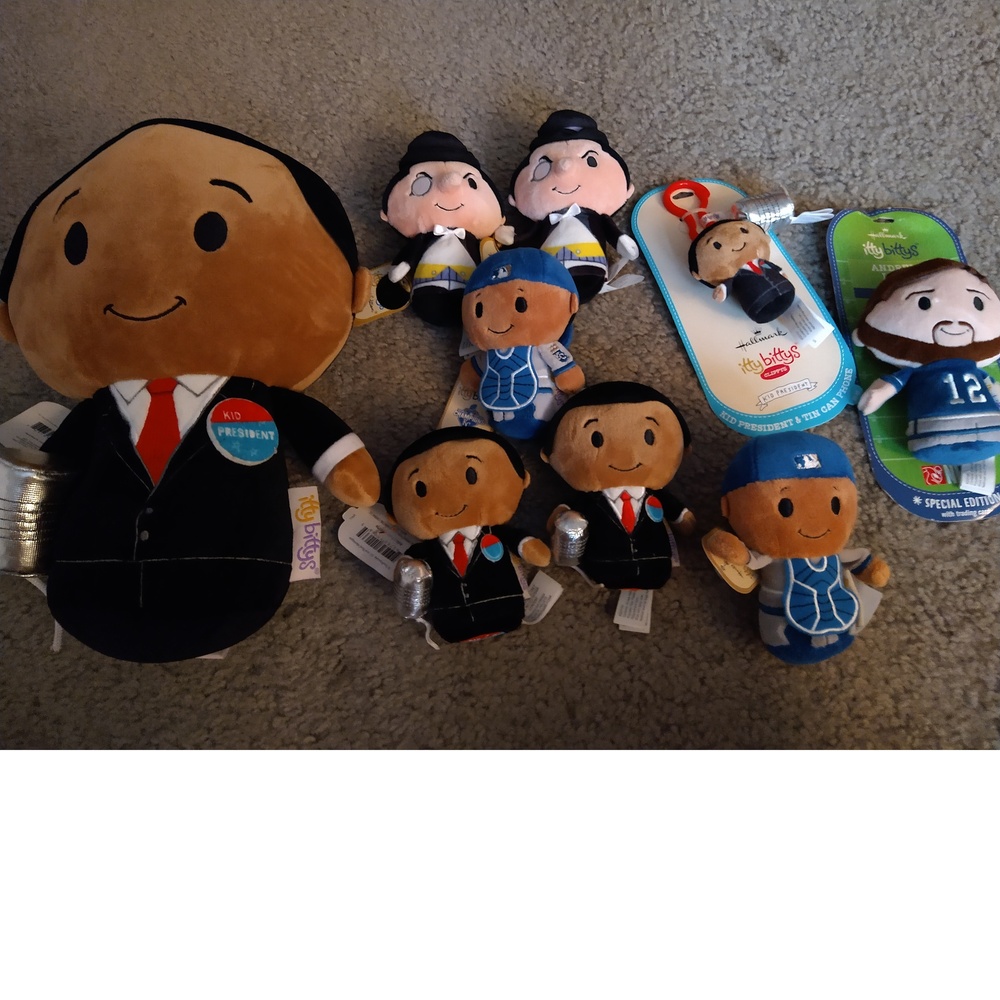 BUNDLE ITTY BITTYS - MOST NEW - VARIOUS